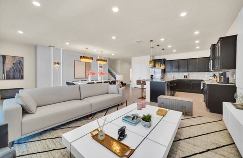 Davenport Villa | New Luxury Villa Windsor Island Resort 10 Bedrooms