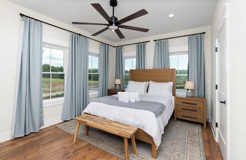 Shipman Other | New! Modern Luxe House Sleeps 20 + Pool + Spa + Firepit + Epic Views