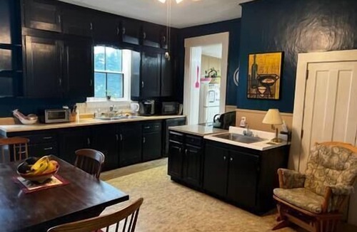 St. Johnsbury House | New Moon Inn at White Birch Farm