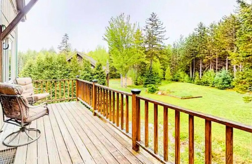Mount Holly Cabin | NEW Private Cabin W/Hot Tub/Dog Friendly/Games
