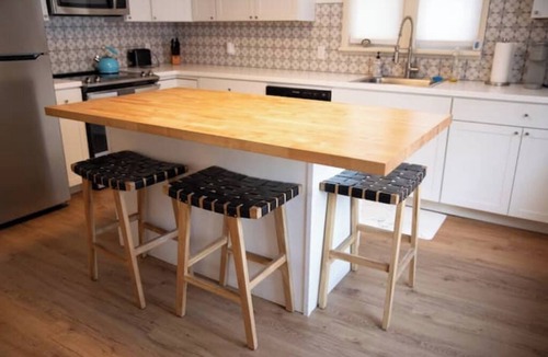 Winooski Apartment | New Reno! Downtown Winooski-Parking. Pet friendly!nn
