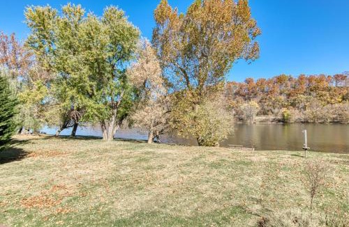 Belspring House | New River 3BR - Fishing, Hot Tub and VT Game Weekends
