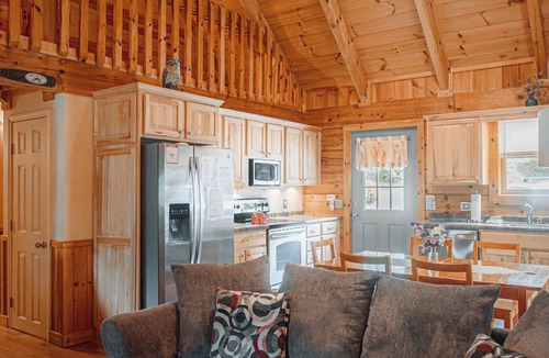 Providence Cabin | New River Haven - Kayak the River. Secluded