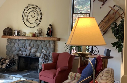 West Hartford Condo | New ski-on/ski-off premium stand-alone condo in heart of Quechee!