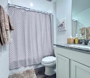 Voth House | Newly built home Spacious & Comfortable 4BR 2BA