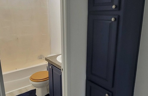 Craig Creek House | Newly remodeled 3 br with mountain views and close to trails!