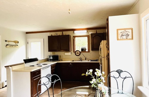 Austin House | Newly Remodeled home with Class A Trout Stream