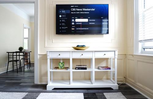 Queens Apartment | Newly Renovated - Minutes from the City