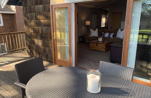 Cannon Beach House | Newly Renovated! Private hot-tub with easy beach access, 5 min walk to town!