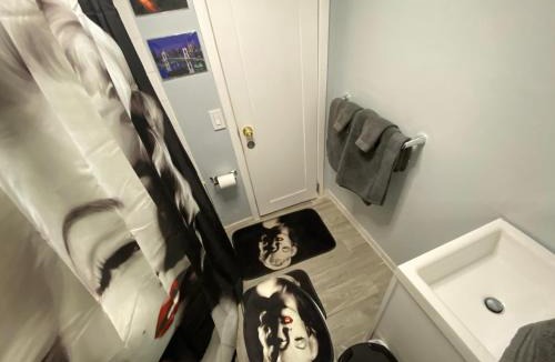 North Bergen Apartment | Nice one bedroom apartment at 15 minutes to New York excellent bus transportation