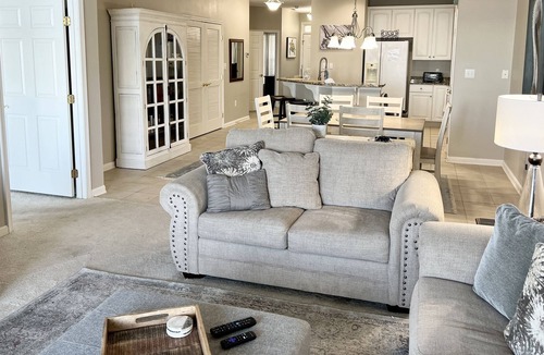 Crisfield Condo | No longer taking reservations at this time. Our apologies.