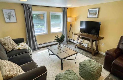 Georgetown House | Nothing Fancy Older Pet Friendly Home near I 95