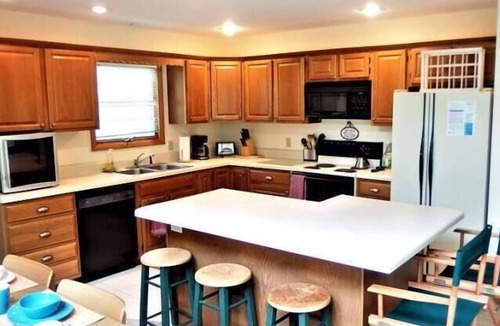 Canaan Valley House | NP22-Cute and quaint! Minutes to Towns! Pets OK!