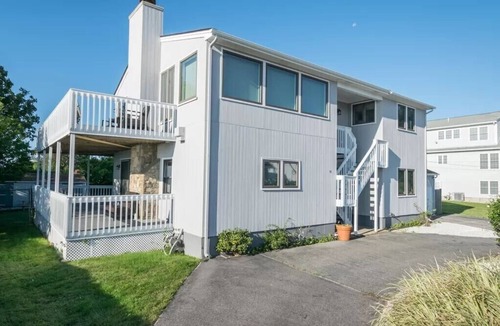 Eastward Look House | Ocean Front Home, Sleeps 13, Steps to the Ocean!