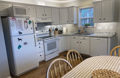 Southwest Harbor Apartment | Ocean view 4 br, huge deck with grill, walk to town, pet friendly locally owned