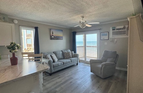 Sneads Ferry Condo | Oceanfront 1BR Condo – First Floor, Sleeps 4, Unbeatable Views & Location!