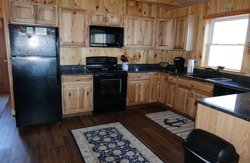 Hall Quarry Cottage | Oceanfront Cottage on Somes Sound