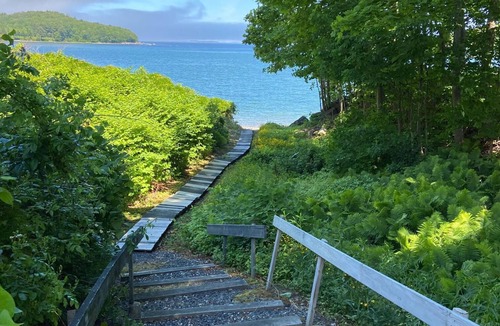 Glen Cove House | Oceanfront Private Ocean Access to a small sandy beach Unobstructed Water Views