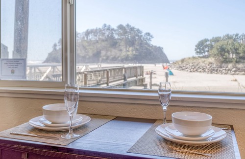 Neskowin Condo | Oceanfront Studio Condo in Neskowin Resort