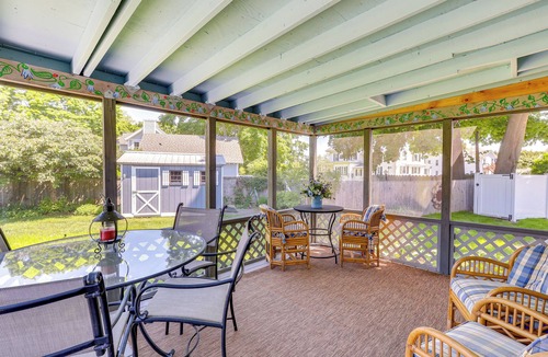 Old Saybrook Center House | Old Saybrook Home w/Screened Porch & Ocean View!