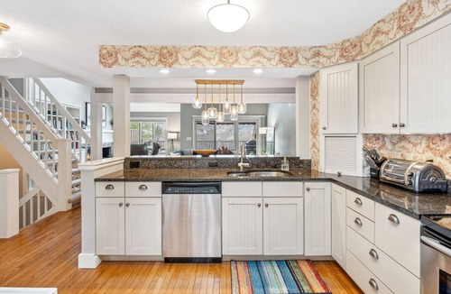 Quechee Condo | On Golf Course, Cozy Condo, Views! - Greensway 1B