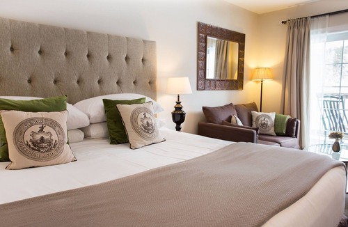 West Woodstock Hotel | On The River Inn