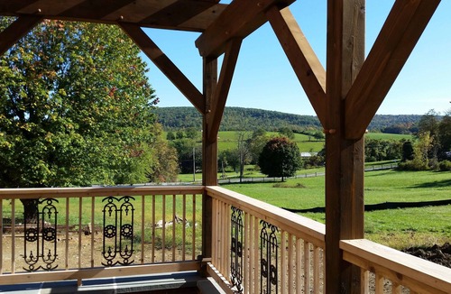 Sabillasville House | One-of-a-kind luxury lodge on 100-acre Appalachian farm
