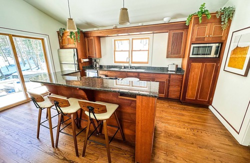 Morrisville House | One-of-a-kind, modern retreat w/indoor sports court, hot tub, and spa