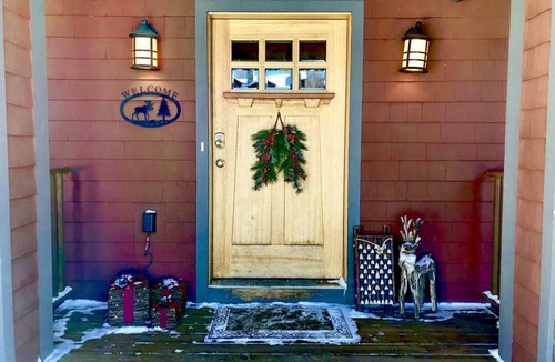 Bethlehem Villa | P5 Ski-in Ski-out rare find! Presidential View, single family with garage, pool table, ping pong