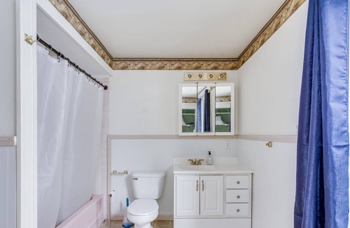 Watertown House | Paddock Street Executive home