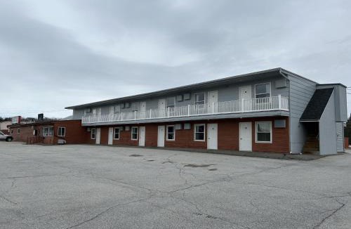 Sherman Station Hotel | Pamola Motor Lodge