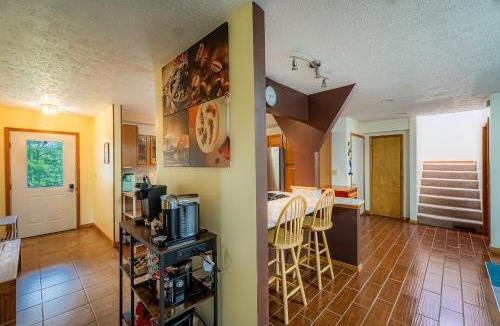 Davis House | Panorama Point - Gorgeous views, hot tub, theater