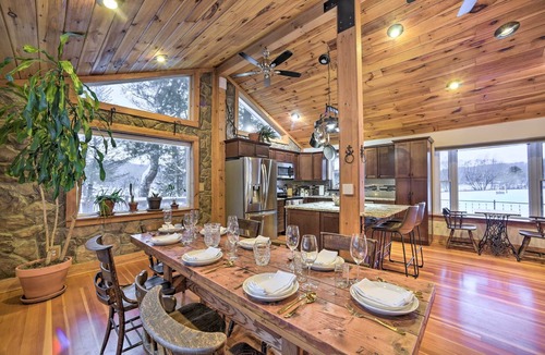 Harpersfield House | Panoramic Catskills Farmhouse and Spa
