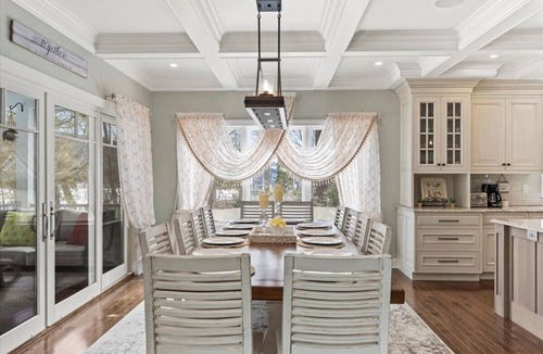 Cleverdale House | Paradise Bay