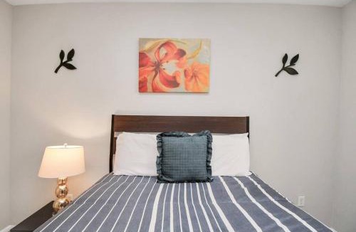 Woodlake - Briar Meadow Apartment | Paradise Parkway 3 Beds Near Galleria With Garage