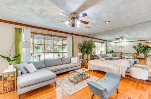 Parksville House | Peaceful 1-Acre Parksville Home Large Deck and Yard