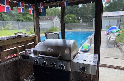 Goshen Apartment | Peaceful 1-bedroom Suite in Goshen NY, 5 mins from Legoland! AC, Wi-fi, Pool inc
