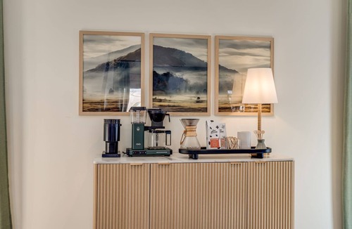 Oakley House | Peaceful Family-Friendly Cottage near Biltmore + DT