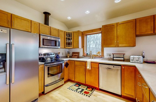 Plymouth House | Peaceful house w/mountain views, land, trails, fireplace, a/c, w/d, wifi, lawn