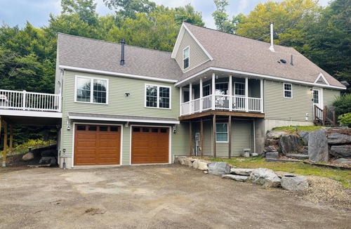 Kingfield House | Peaceful Maine Home with Mountain Views