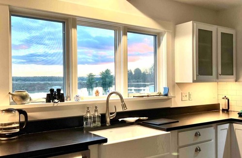 Newcastle House | Peaceful Oasis by the Great Salt Bay 3BR 2Ba