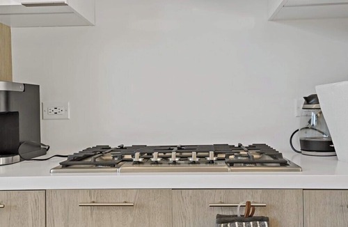 Shaw Bed & Breakfast | Penthouse | Downtown | Capitol Views | Luxury