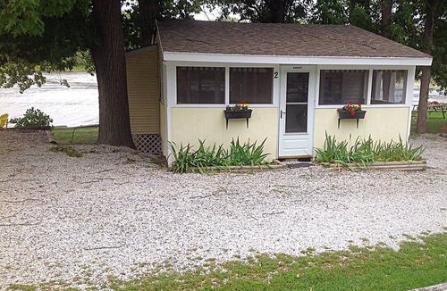 North Hero Cottage | Perfect Cozy Cottage on the shores of Lake Champlain