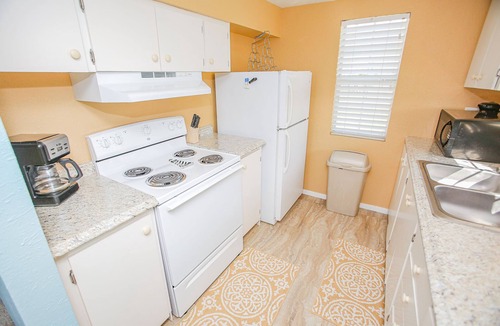 Cedar Lane House | Perfect little Getaway for the fishers and beach goers!