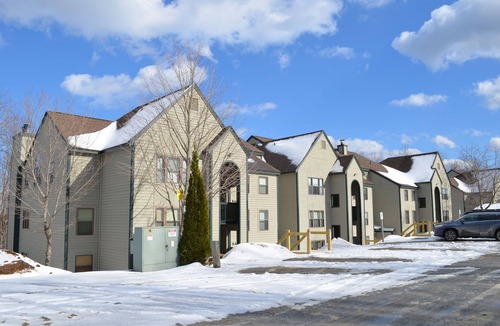 Ludlow Condo | Perfect Okemo Ski Location! Winterplace 3 Bedroom Condo- Short Walk to Slopes!