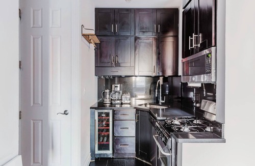 West Village Apartment | Perfect West Village 2BR w/Elevator, Fully Furnished, by Blueground