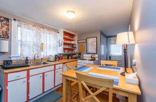 Old North End Apartment | Perfectly Located Private Apartment