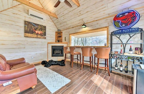 Maggie Valley House | Pet-Friendly Home with Deck and Mountain Views!