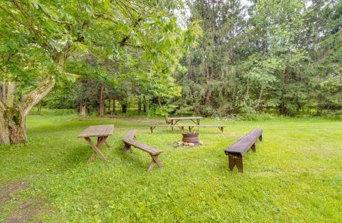 Smithmill House | Pet-Friendly Smithmill Retreat with Hunting On-Site!