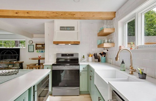 Kennebunkport House | Pet Friendly-Updated Goose Rocks Beach Oasis!
